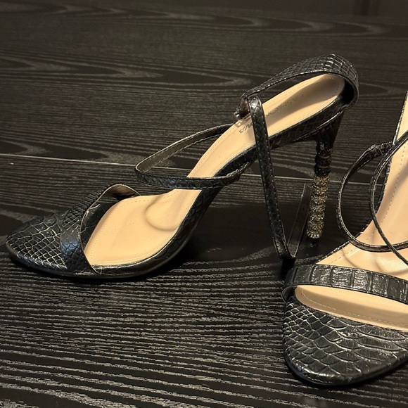Fashion Nova Shoes - Fashionova size 10 heeled sandal with rhinestone embellishments